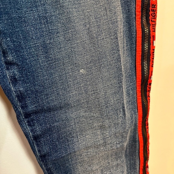 Tommy  Hilfiger Denim Jeans with Red Zipper Leg Details - Picture 12 of 13